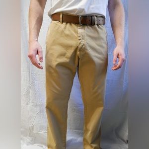 Banana Republic vintage straight fit. 100% Cotton
